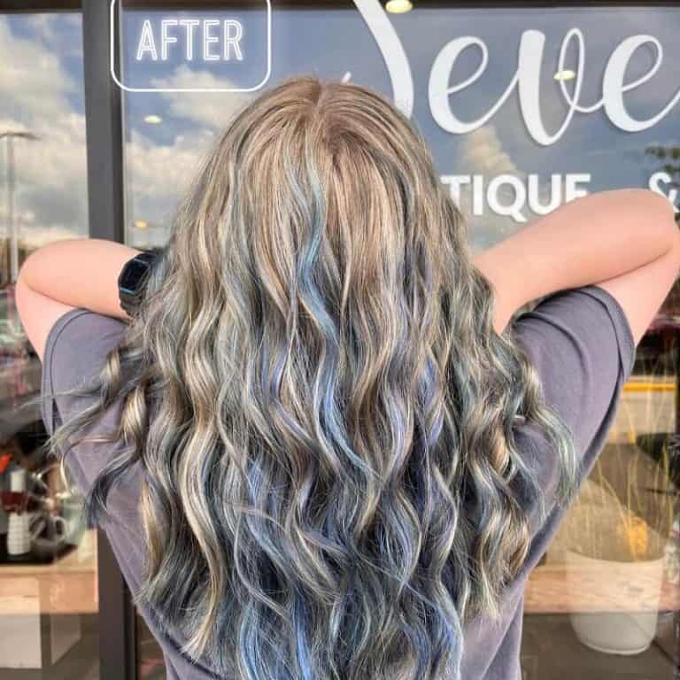 17 Ideas Of Brown Hair With Blue Highlights for All Textures And Tastes