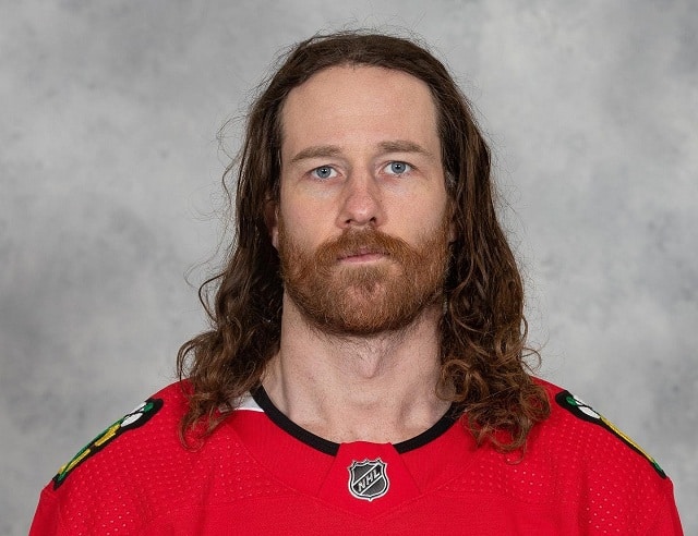 medium length hockey flow hairstyle