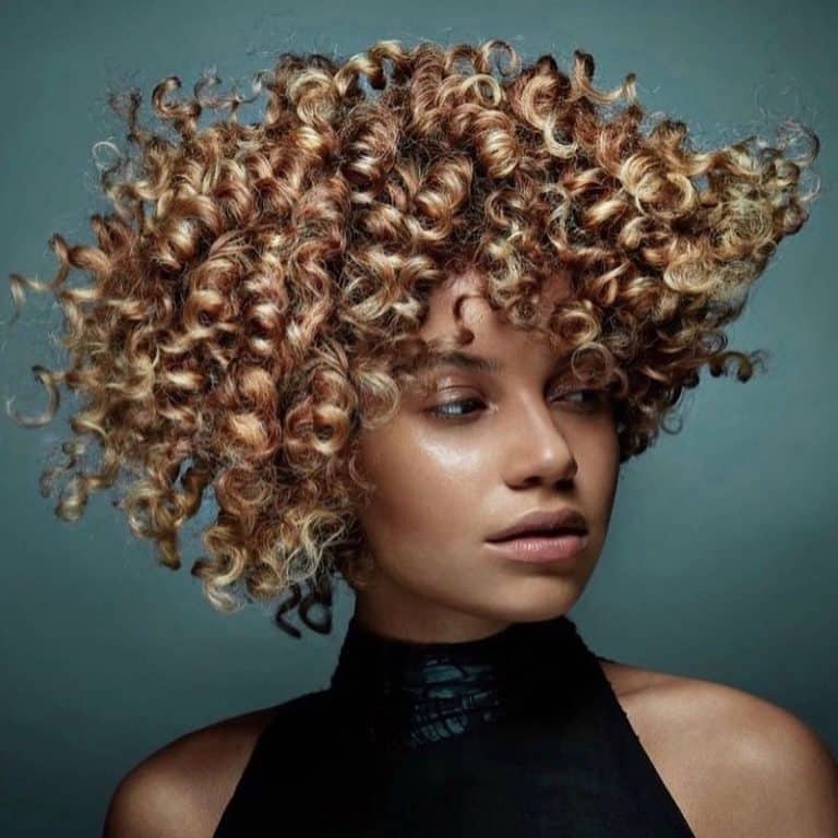 18 Classy Light Brown Curly Hair Looks We’re Loving Now