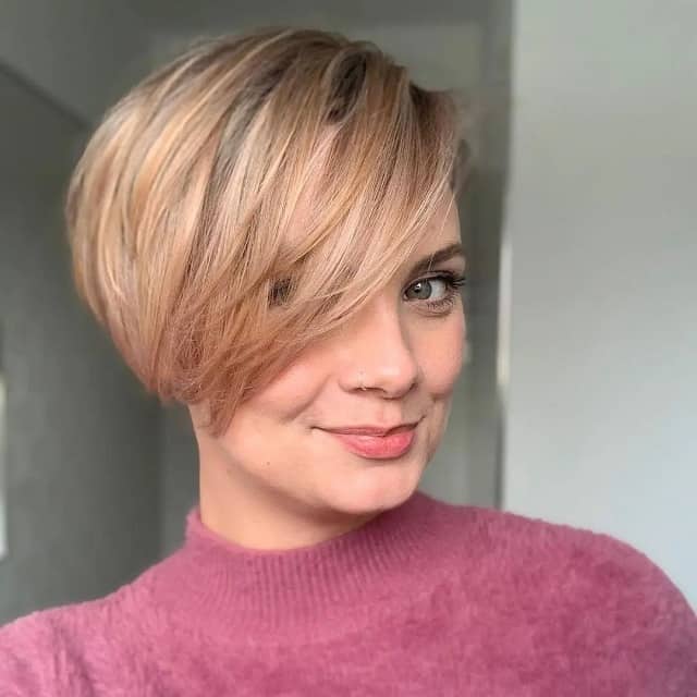 pixie cut with bangs